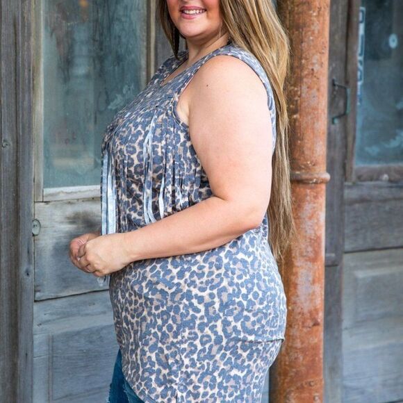 VINTAGE LEOPARD FRINGE SLEEVELESS HIGH LOW TOP - Picture 3 of 8